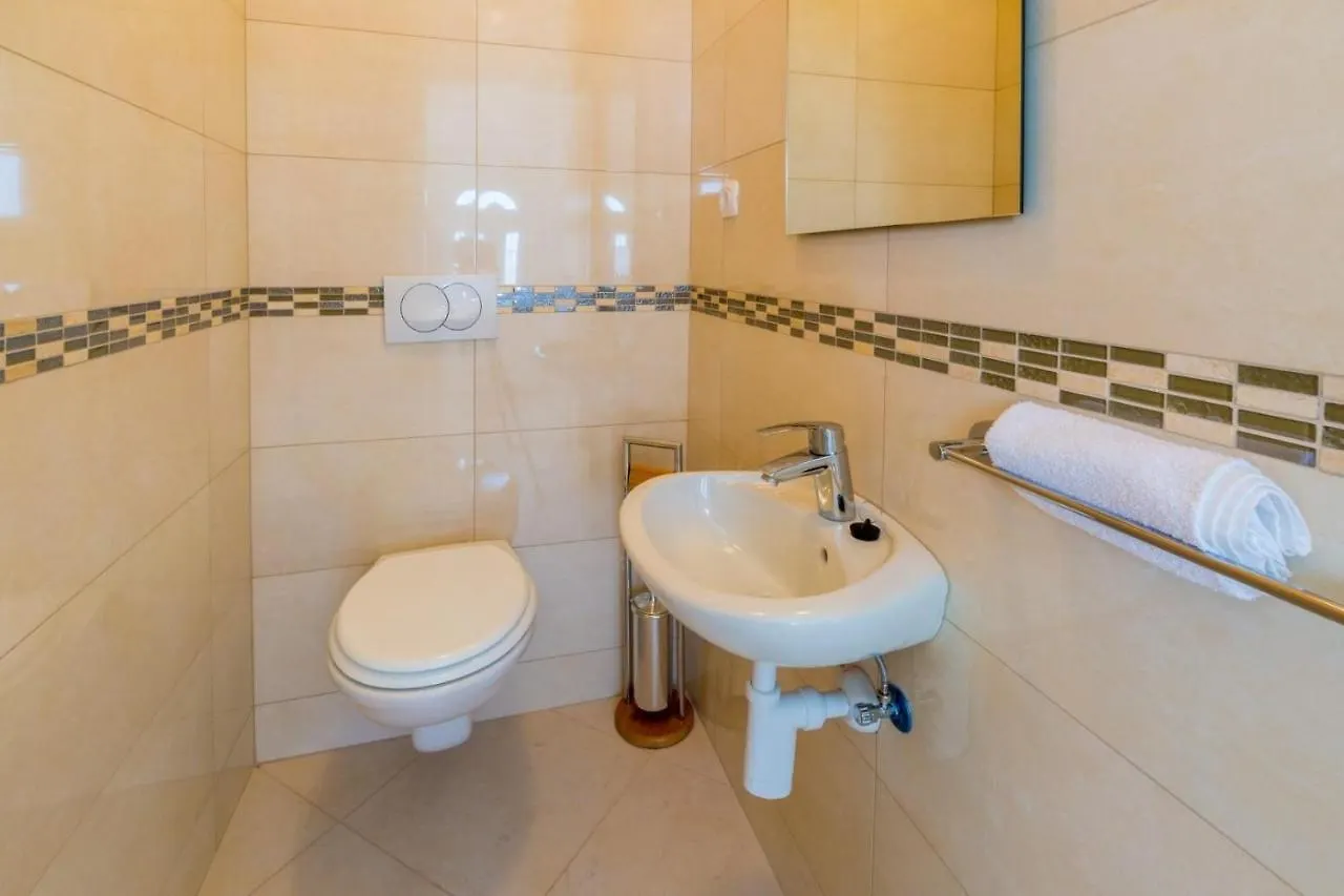 One-Bedroom Apartment Crikvenica Near Sea 9 Klanfari